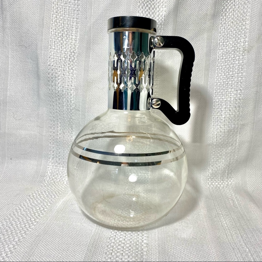 Vintage Pyrex Glass Beverage Server